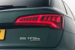 Audi Q5 55 TFSI e Quattro S-Line 2019 года (UK)